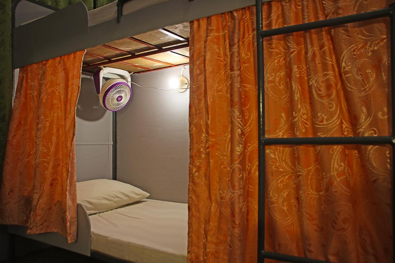 Mario'S Travellers Inn Корон Экстерьер фото